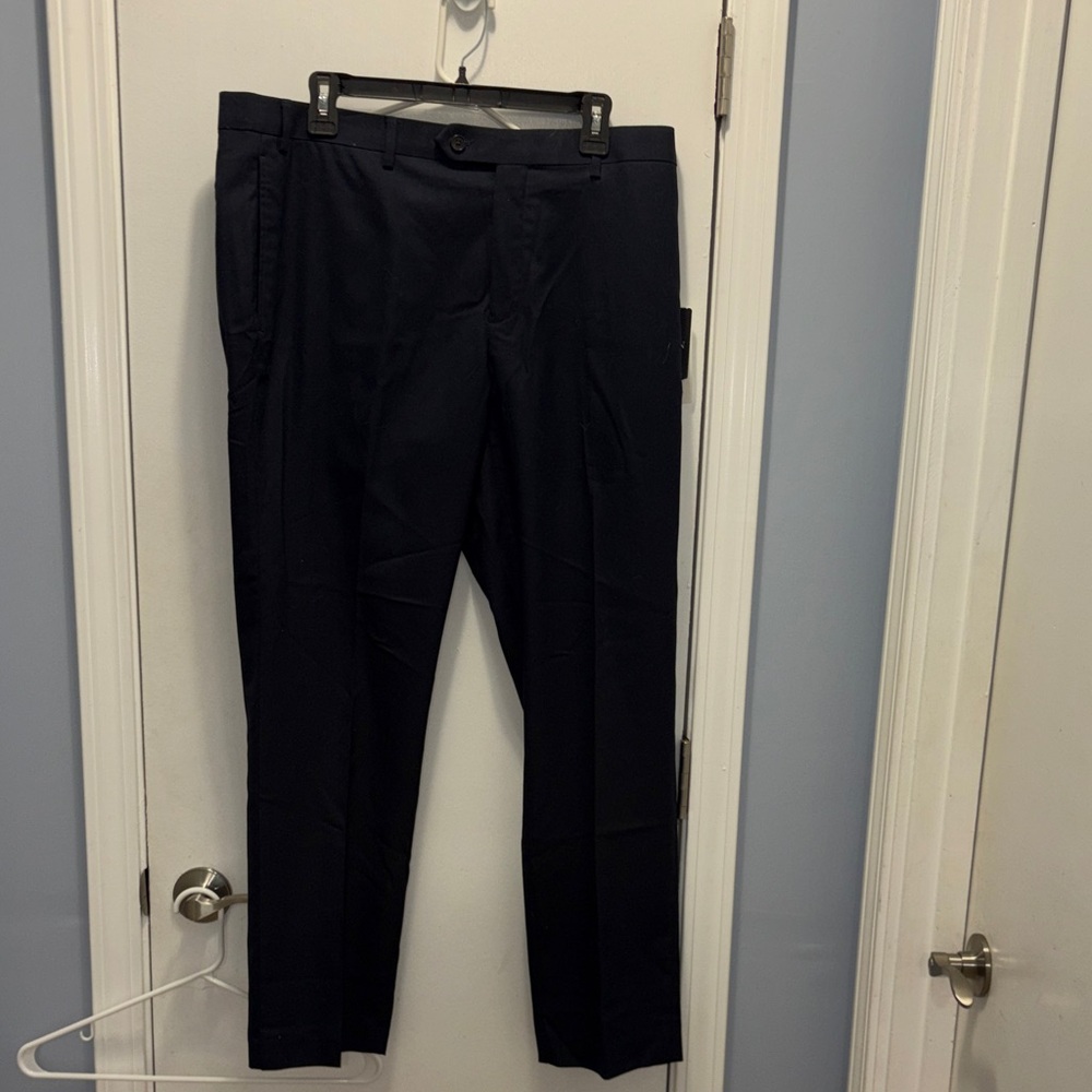 Lauren Ralph Lauren Men's navy Dress Pants size 38w30l. NWT